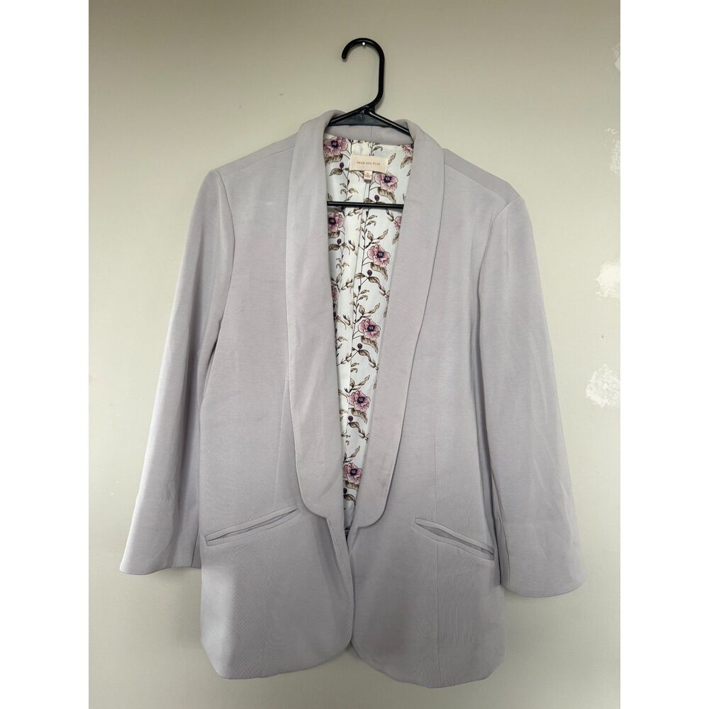 Skies Are Blue Light Grey / Soft Lavender Open-Front Blazer with Floral Lining